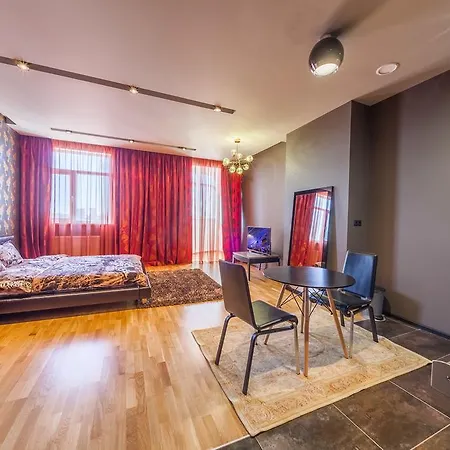 Lux View Studio *